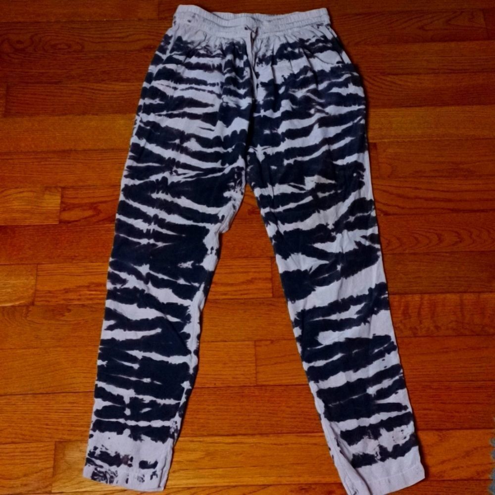 Gypsy 05 Printed joggers sz small